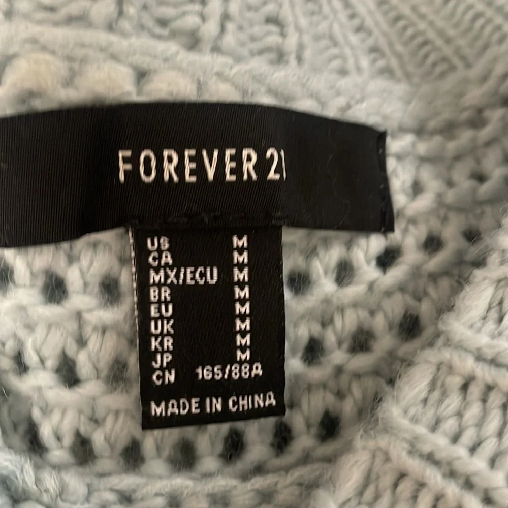 Forever 21 Women’s Knit Sweater Cropped Light Turquoise Relaxed Fit